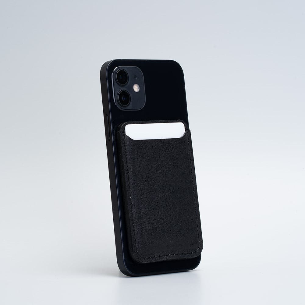 Full-Grain Leather Wallet compatible with MagSafe - Classic